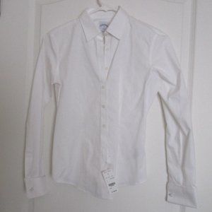 Brooks Brothers Women’s NWT white 100% cotton tailored oxford shirt.